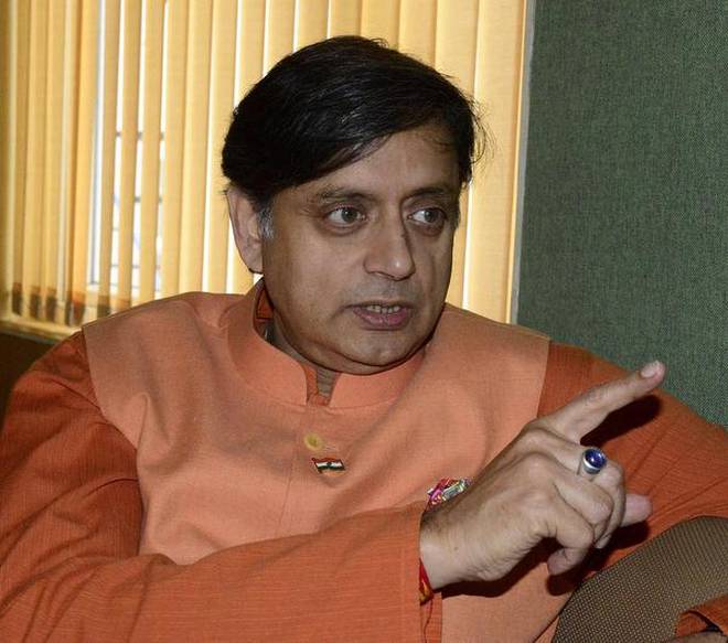 Shashi Tharoor Mahua Moitra cropped photo on social media Congress MP says  cheap politics TMC MP cash for query