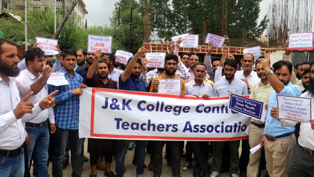 J&K Contractual Lecturers Urge LG To Address Appointment Delays  