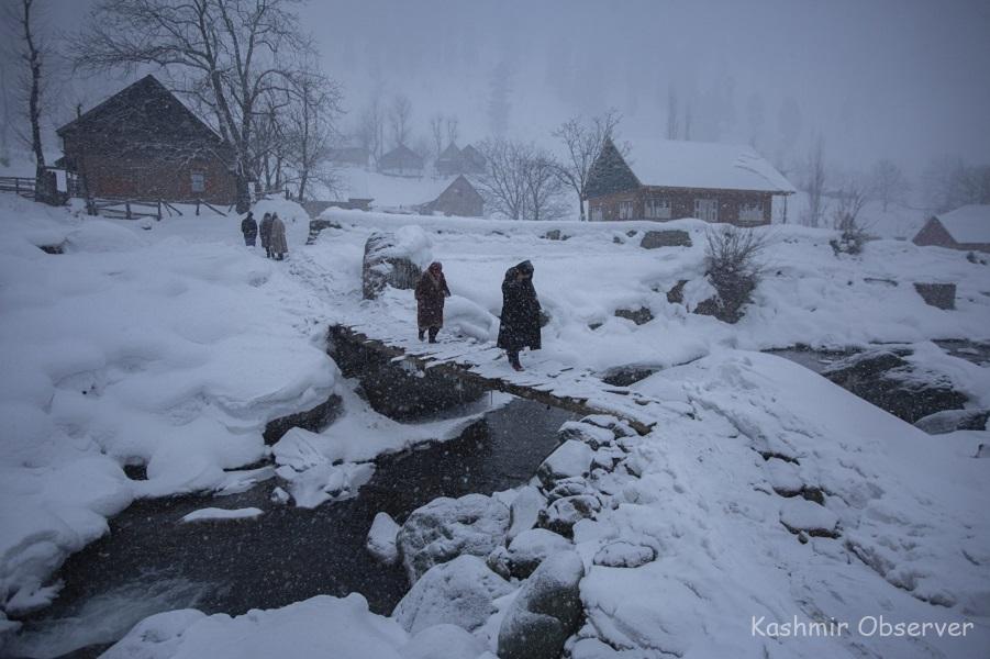 Snowfall Brings Hardships for Expectant Mothers in Rural Kashmir