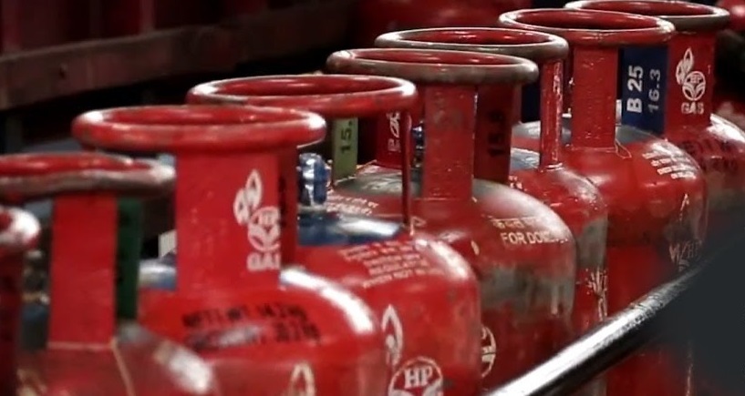 Rs 200 LPG Price Cut On Oil Cos, Govt Unlikely To Give Subsidy