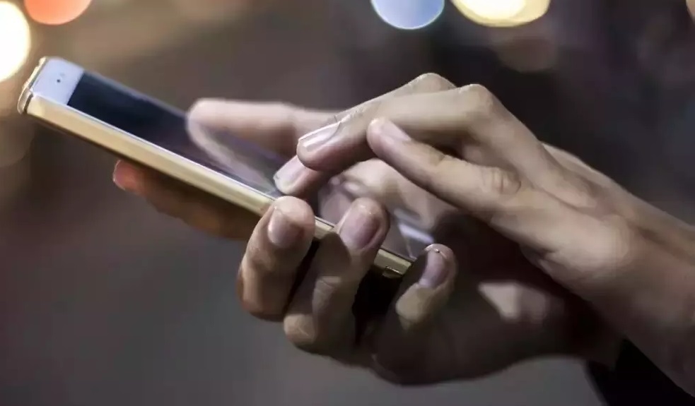 Govt Disconnects 70 Lakh Mobile Numbers Involved In Financial Frauds