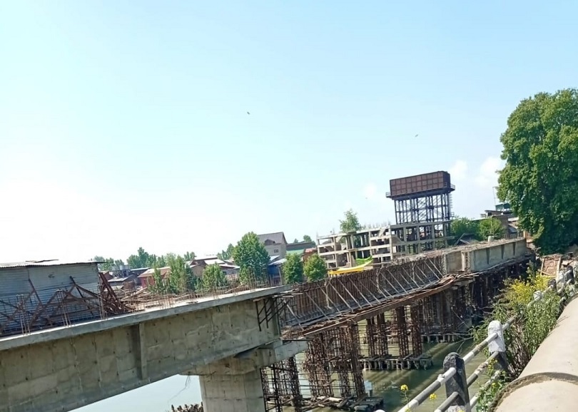 Dalgate & Noor Jahan Bridges In Srinagar Near Completion