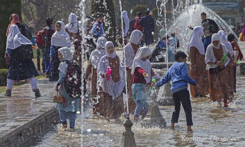 Heat Wave In Kashmir To Persist For Next 1 Week: IMD