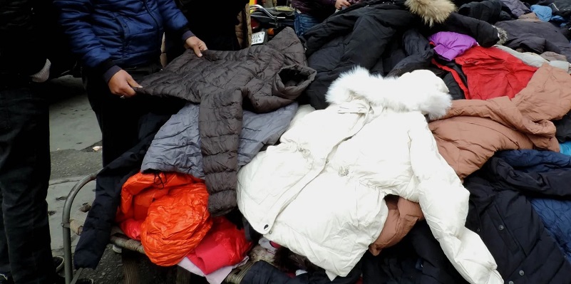 Despite 'Durbar' End, Kashmir Vendors Keep Date With Winter Wear In Jammu –  Kashmir Observer