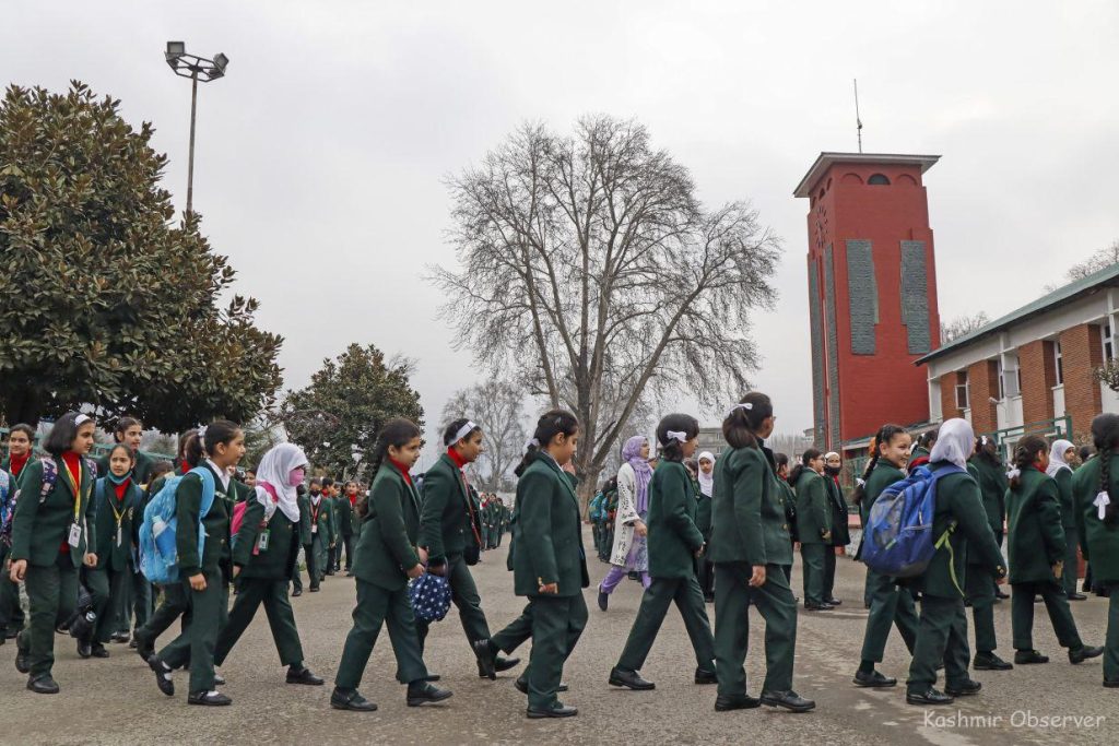 Parents, Students Elated Over Changed School Timings in Srinagar