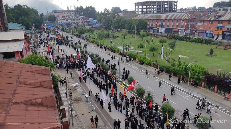 Srinagar City Centre Reverberates with Slogans Of Ya Hussain After 34 Yr Long Ban Ends