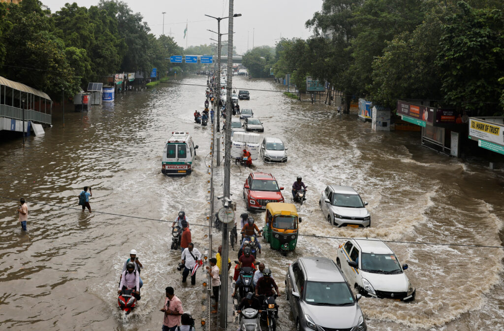 Delhi Races to Open Jammed Flood Gates as River Surge Halts City