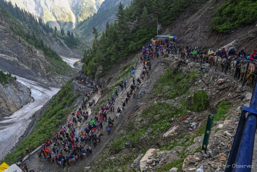Another Batch Of Pilgrims Leaves For Amarnath Shrine