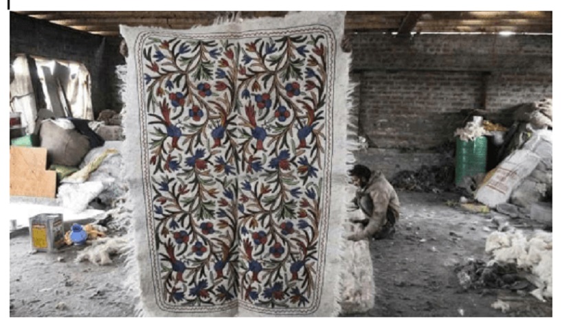 Centuries-Old 'Namda' Craft Of J&K Weaving Its Way Back To Lost Glory