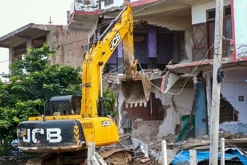 High Court Halts Demolition Drive In Nuh, Miscreants Start Fire In Gurgaon Mazar