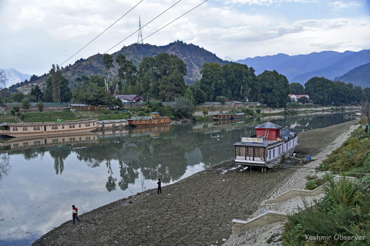 Water Stage In Jhelum Hits Lowest As Dry Spell Continues In Kashmir – Kashmir Observer