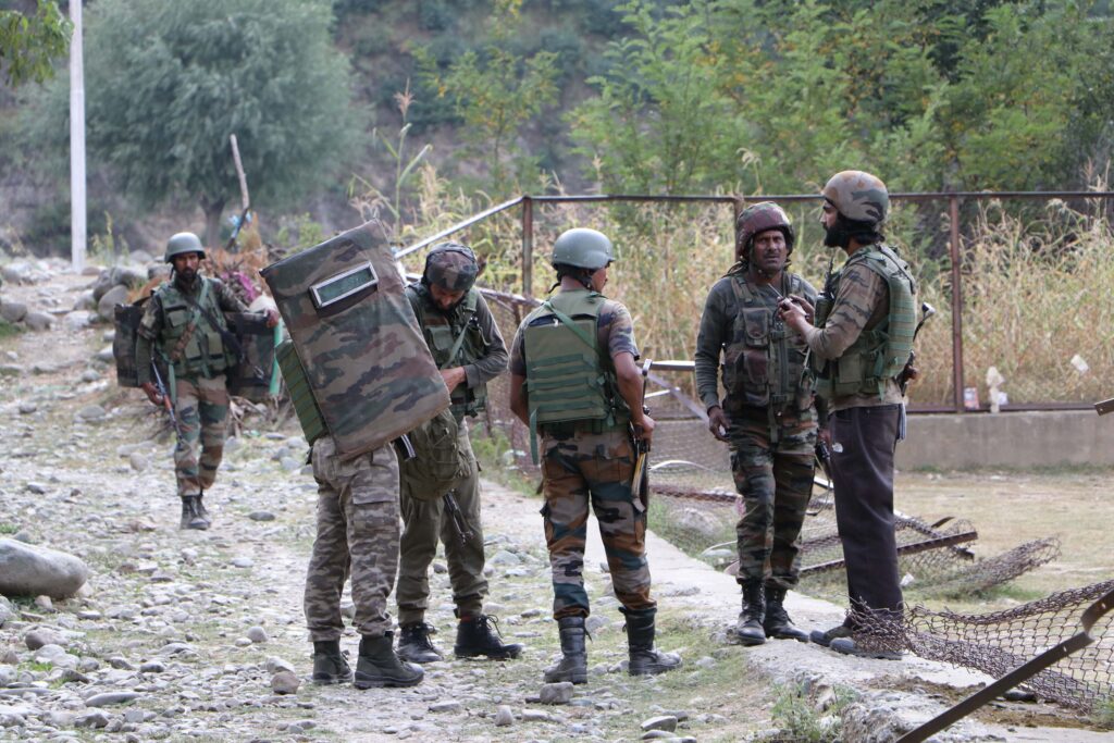 Anantnag Encounter Enters Day 7 ; Forces Comb Through Forest