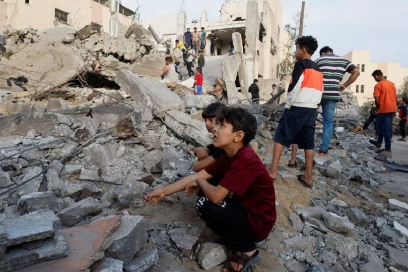Looking For Loved Ones Amidst Gaza Debris