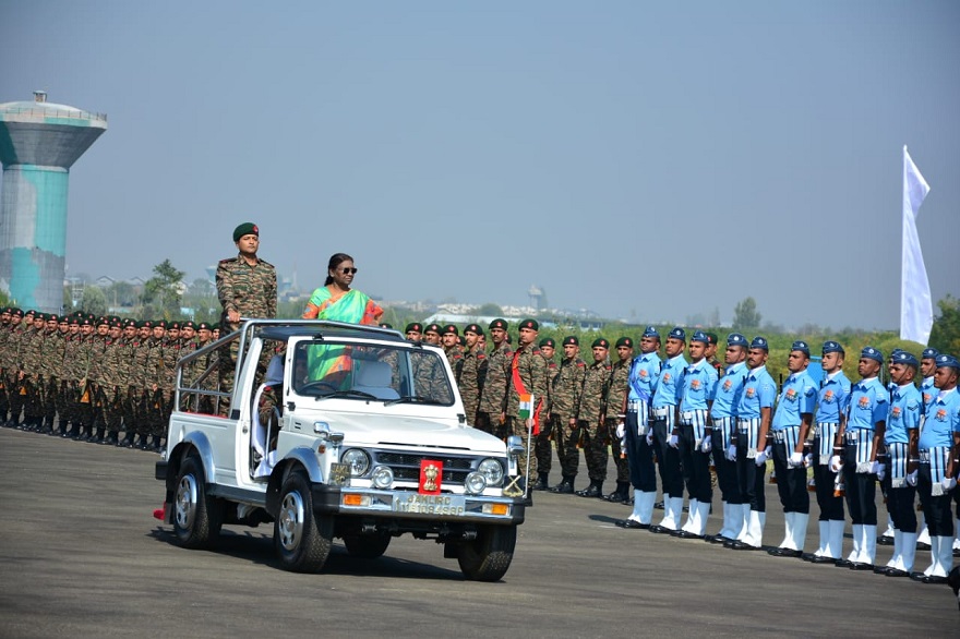 President Murmu Arrives In Srinagar On Two-Day J&K Visit