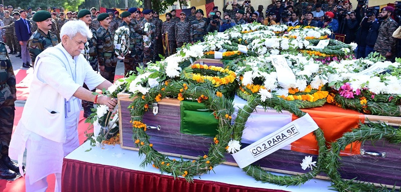 LG, Northern Army Commander, Police Pay Tributes To 5 Soldiers Killed In Rajouri Encounter