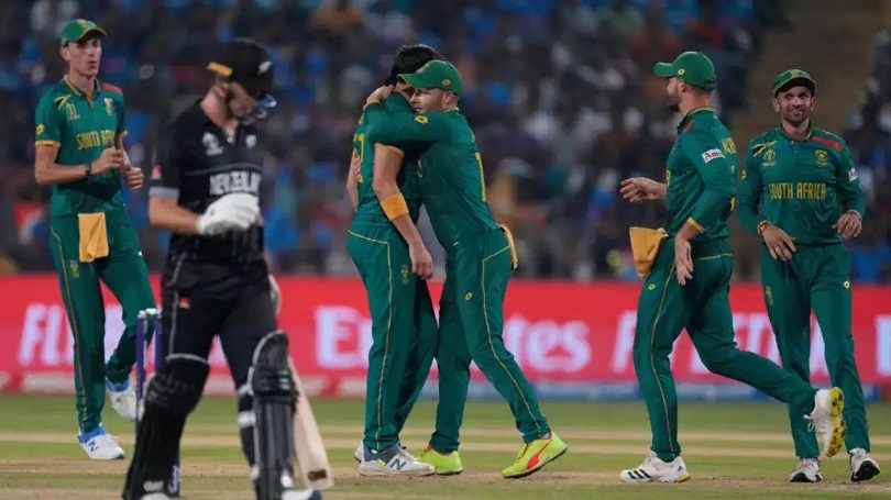 South Africa Beat New Zealand By 190 Runs