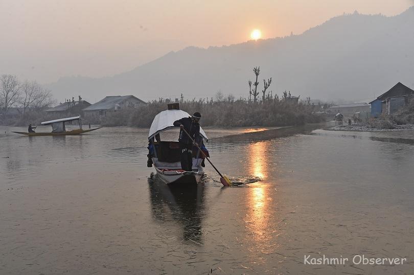 Mercury Dips Further As ChillaeKalan’ Begins in Kashmir Kashmir