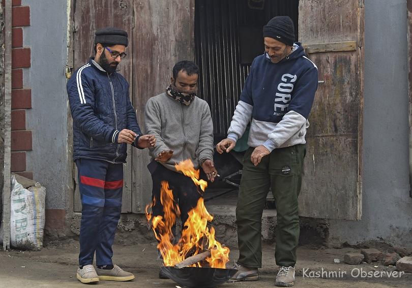 Kashmir Under Grip Of Cold Wave, Srinagar Shivers At Minus 4.3 Deg C
