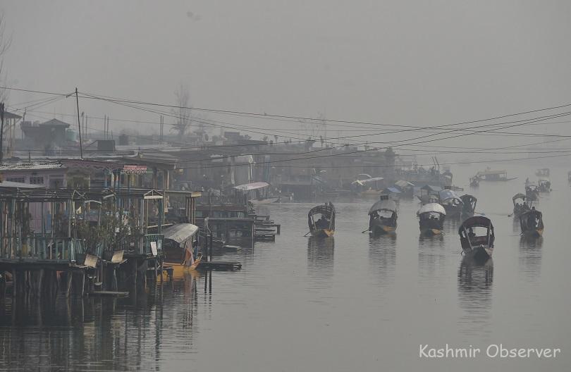 Cold Conditions Unabated In Kashmir, Srinagar Records Minus 2.4°C