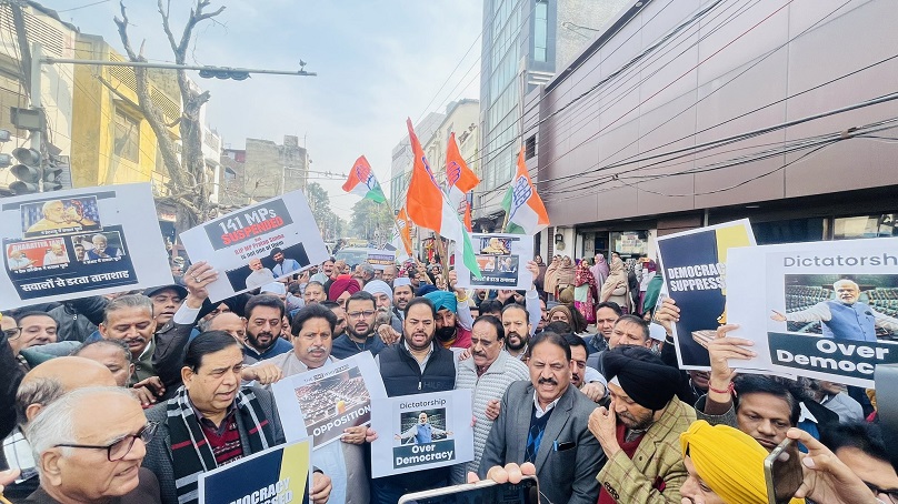 J&Okay Congress Protests In opposition to Suspension Of MPs – Kashmir Observer