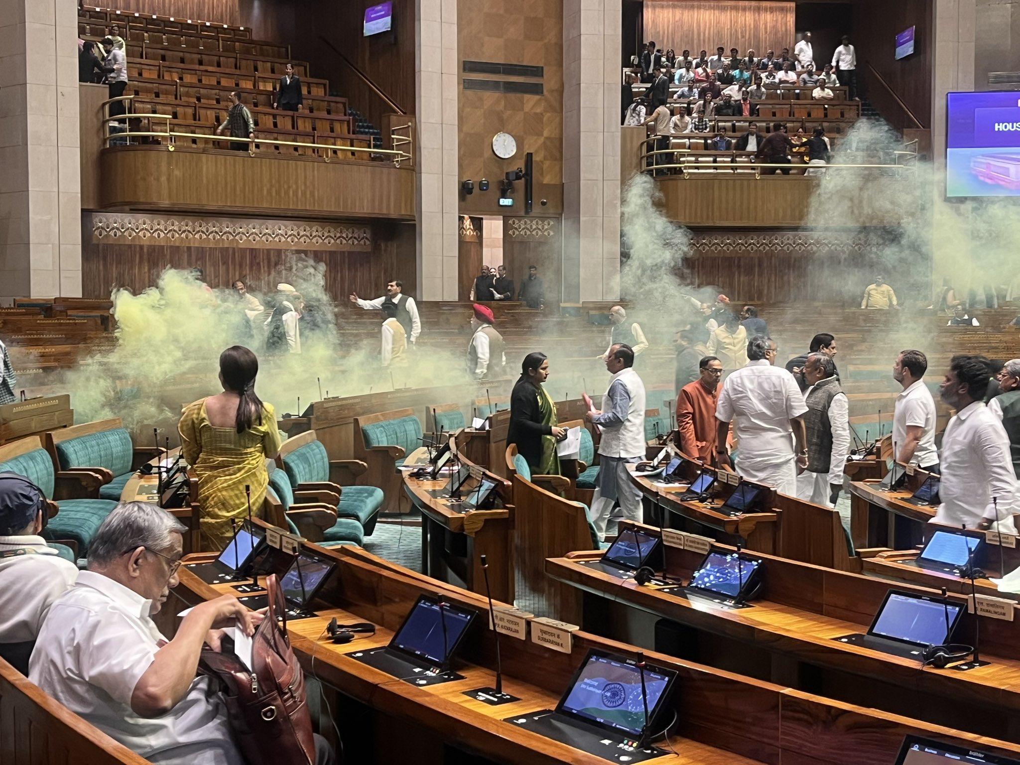 Lok Sabha Secretariat Suspends 8 Personnel For Parliament Safety Breach – Kashmir Observer