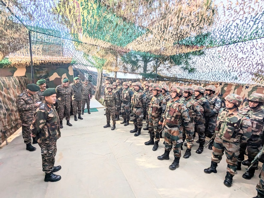 Northern Army Commander Visits J&K's Rajouri Sector, Lauds Troops