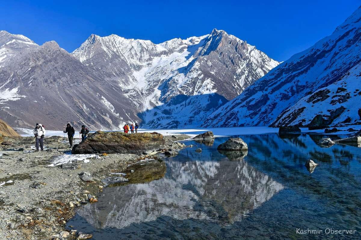 Kashmir Holds Its Breath For Winter’s White Embrace – Kashmir Observer