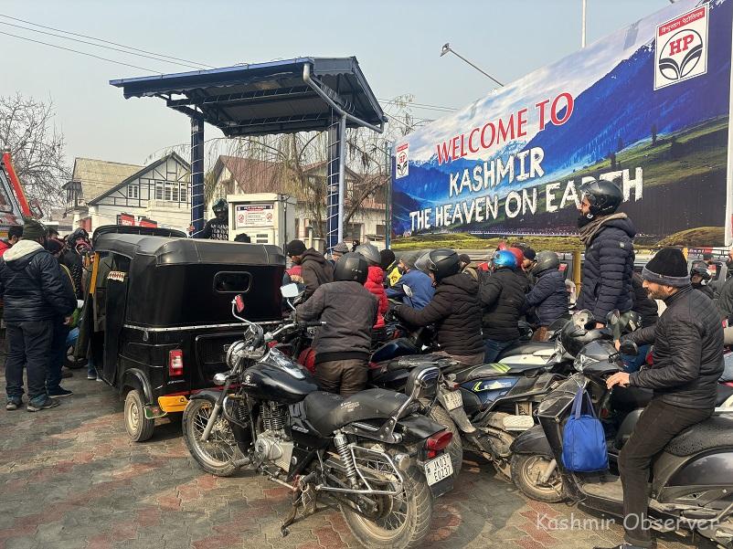 Fuel Stations Resume Operations In Kashmir