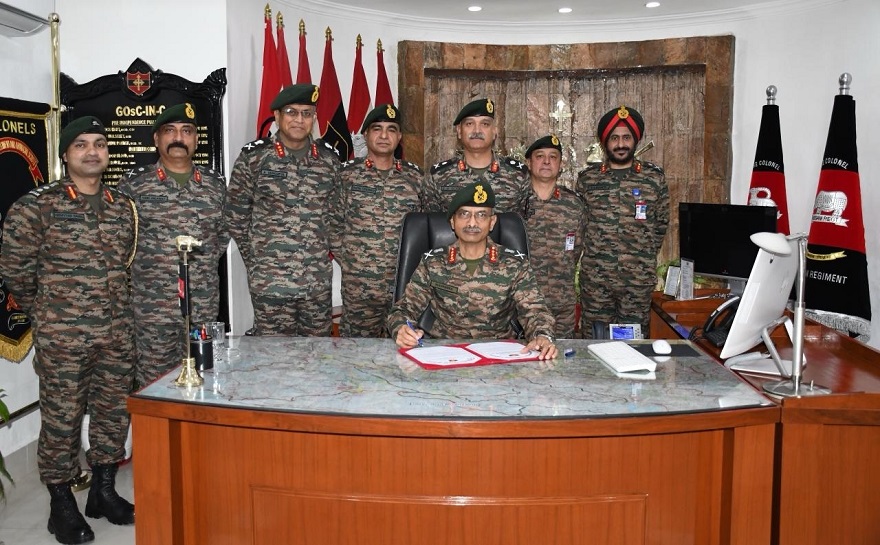 Lt Gen. M V Suchindra Kumar assumes charge of Army's Northern Command
