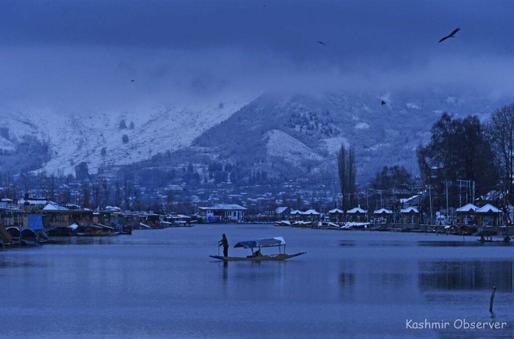 Mercury Dips Further In Kashmir Amid Cold Wave, Pahalgam Coldest With Minus 11.9 Deg C