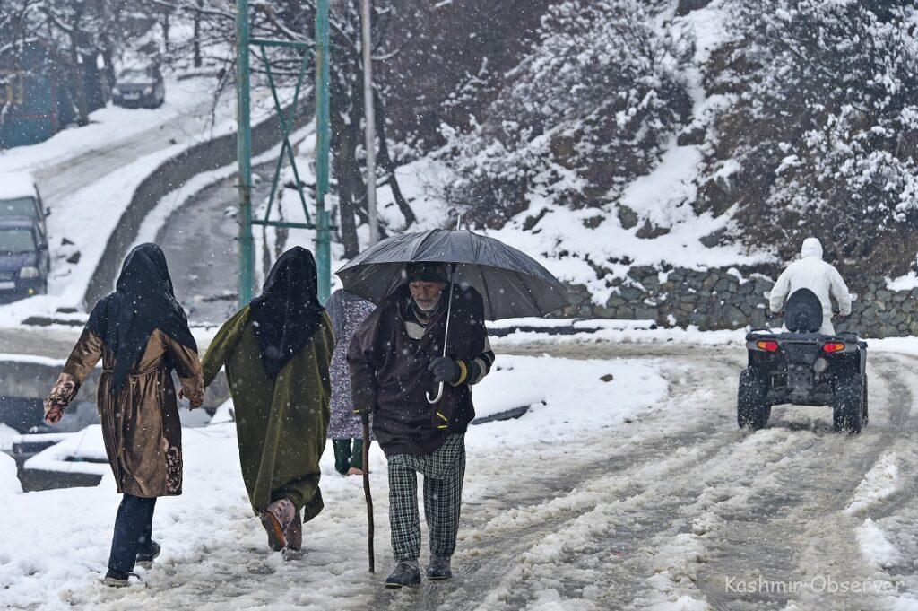 Fresh Snowfall In Higher Reaches, Rains In Plains Of Kashmir