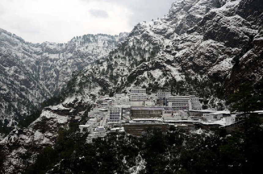 Snowfall At Vaishnodevi Shrine, Rains In Jammu