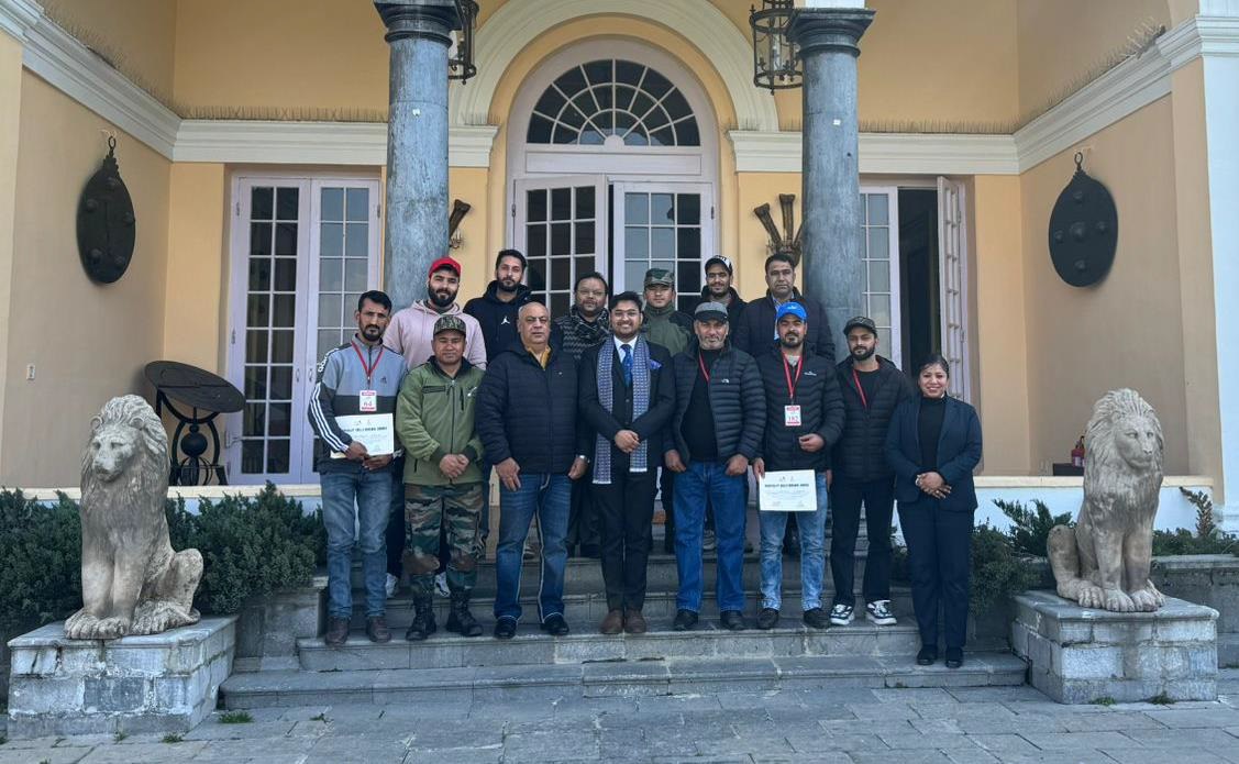 Lalit Grand Palace Holds Crash Course For Gurez Homestay House owners – Kashmir Observer