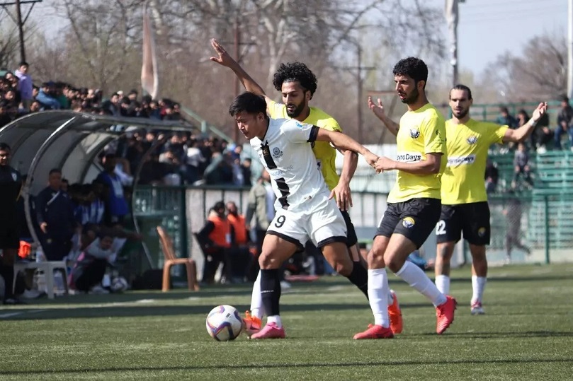 Real Kashmir Play Out Goalless Draw With Mohammedan SC At Jam-Packed TRC