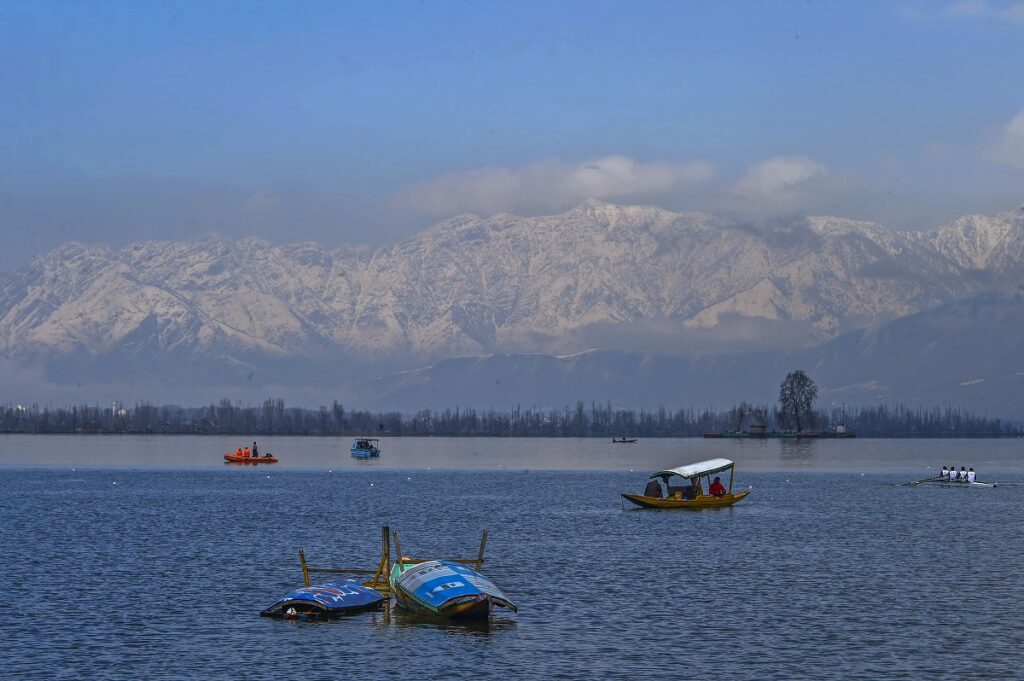Night Temp Rises Amid Dry Weather Forecast In Kashmir  