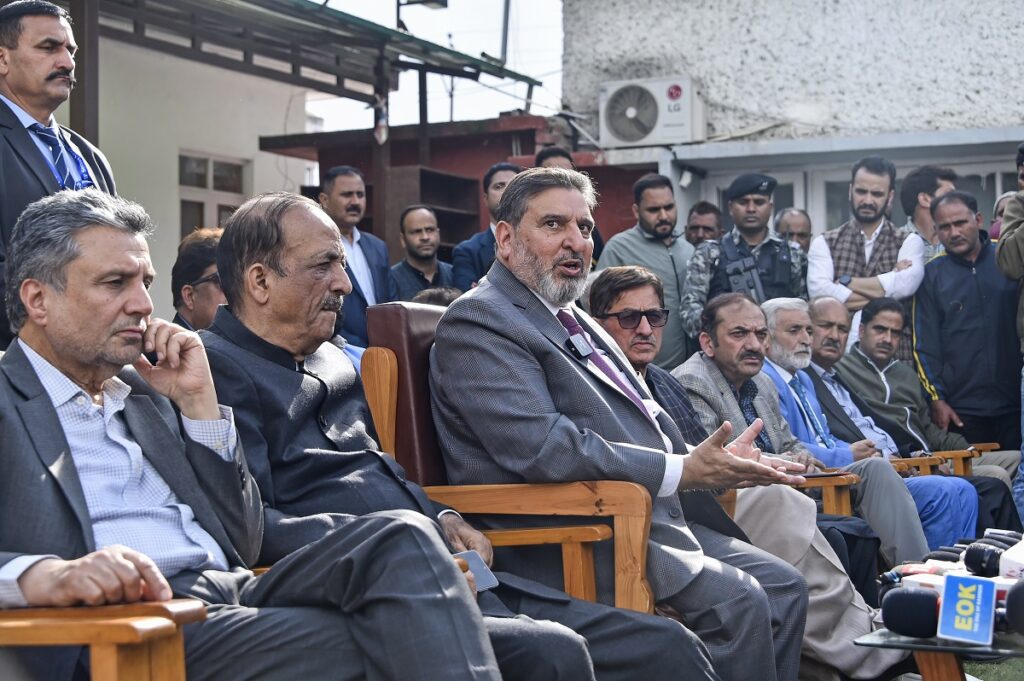 Apni Party Announces Support For PC Chief Sajad Lone In Baramulla