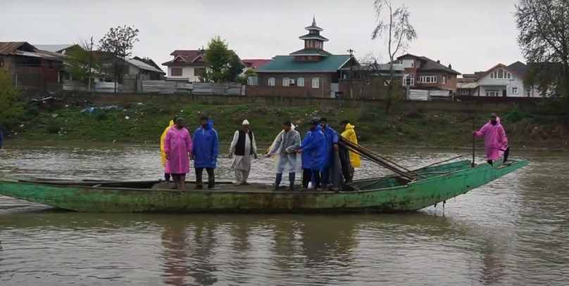 Day 4: Frantic Searches In Jhelum For Missing Amid Pouring Rain