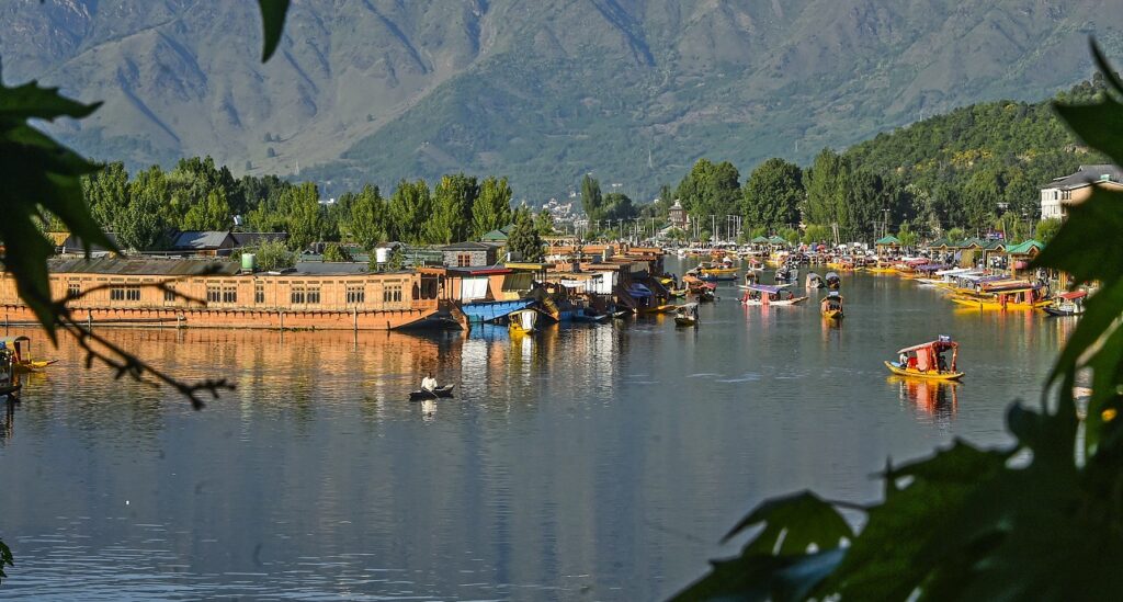 Houseboats Jam-Packed In Dal Lake As Tourist Flow Surges