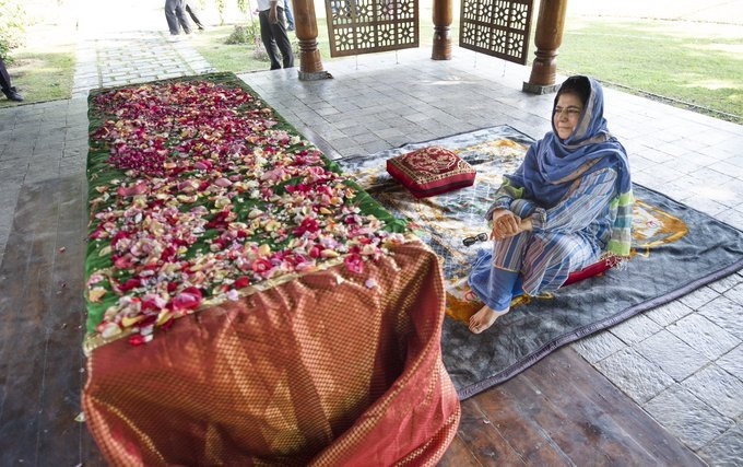 Ahead Of Electoral Battle, Mehbooba Seeks 'Strength' At Father's Grave