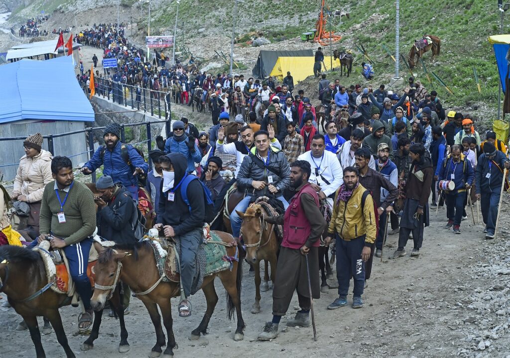 Amarnath Yatra Begins: Over 13,000 Yatris Visit Cave Shrine On Day-1