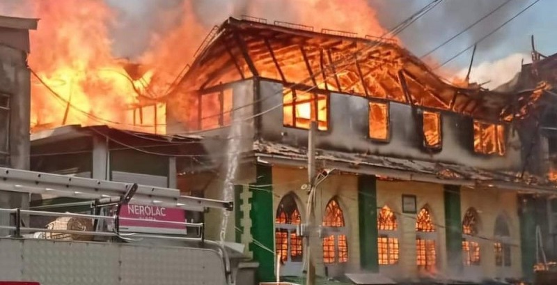 Fire Guts Mosque, Over 20 Houses & Dozen Shops In Bohri Kadal