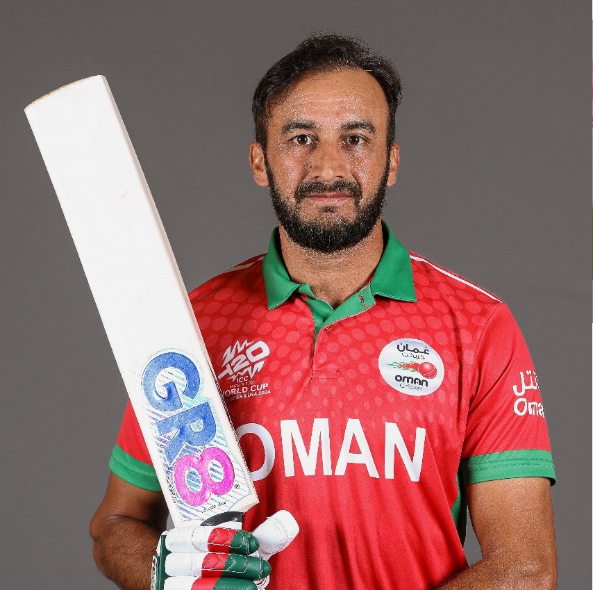 T20 World Cup: Two Players From Oman Play With Kashmir Willow Bat 