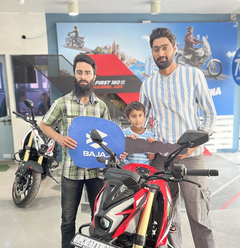 Bajaj Pulsar NS 400 Launched In Srinagar, Irfan Leads As First Owner