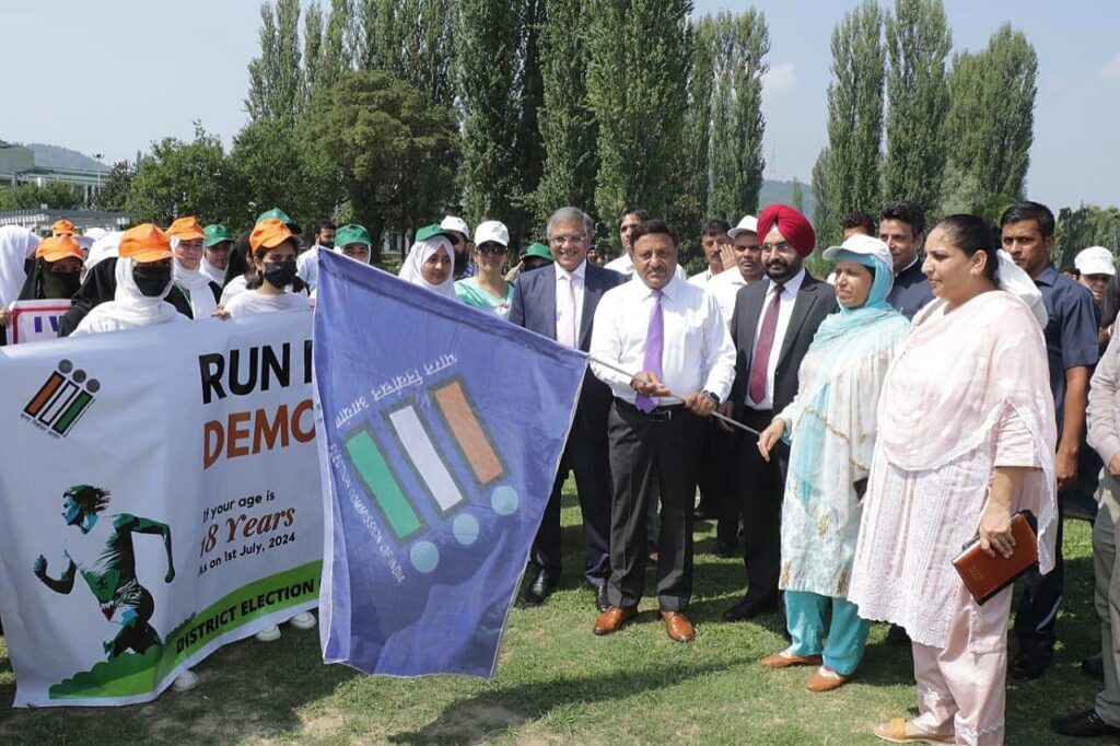 Election Commission Organises Several Programmes For Youth In Kashmir