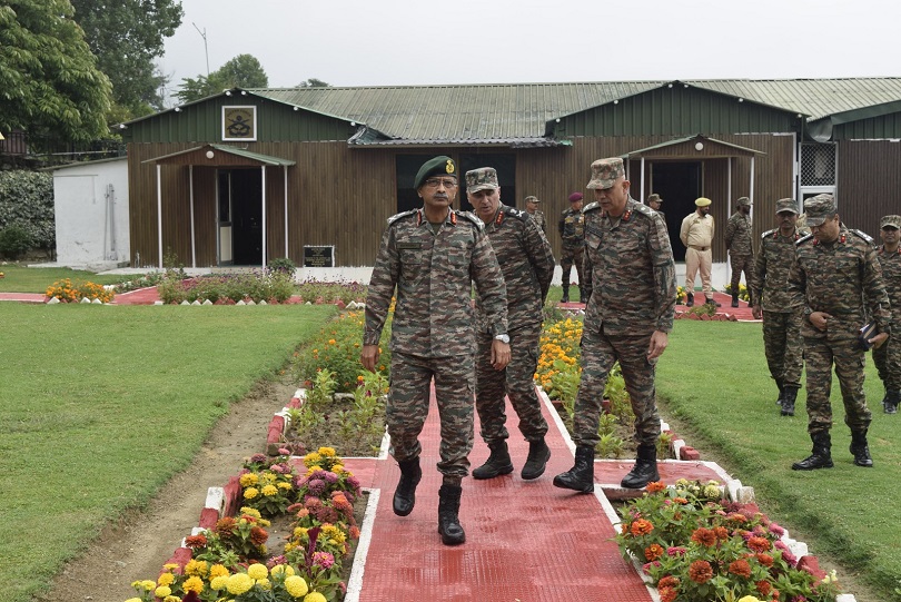 Northern Army Commander Reviews Security Situation In South Kashmir