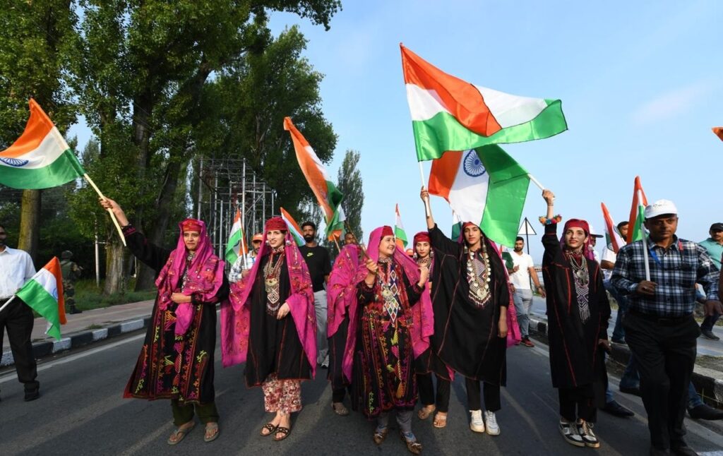 LG Flags Off Tiranga Yatra In Srinagar