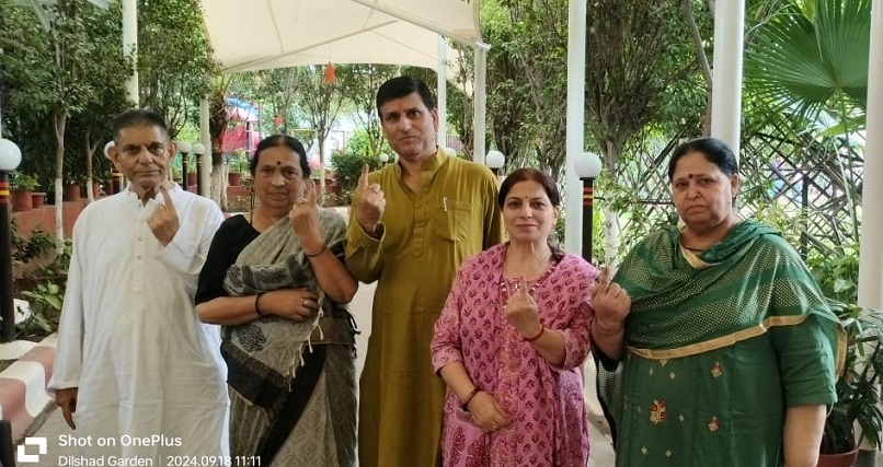 J&K Polls Phase-II: Nearly 40% Migrant Kashmiri Pandits Turn Out To Vote In Jammu