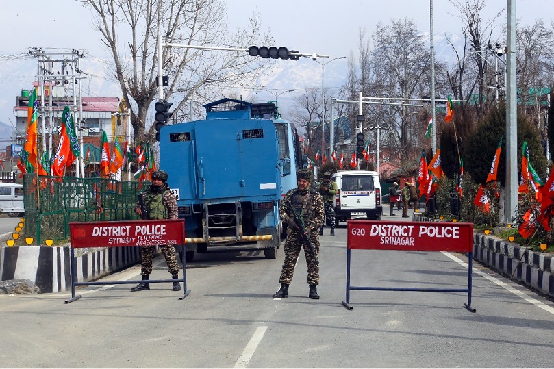 Security Beefed Up In Srinagar Ahead Of PM Modi's Election Rally