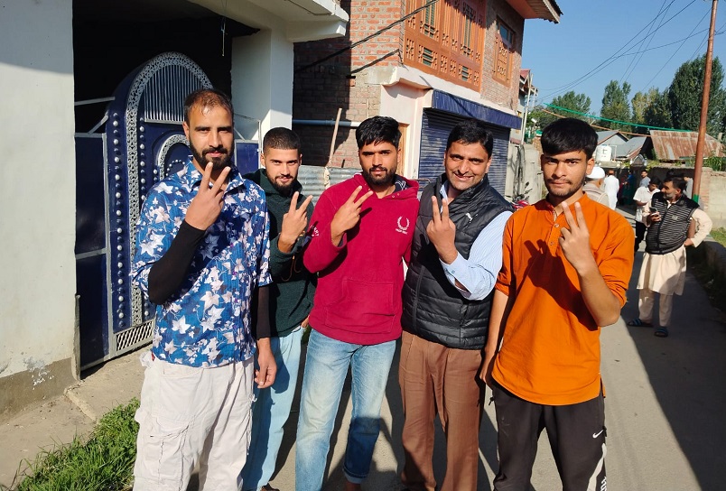 'Collective Benefit Over Individual Gain':  Young Voters Vote For Change In Kulgam