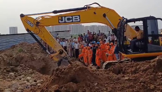 Six Labourers Rescued After Soil Collapses On Them In Pit In J&K's Samba